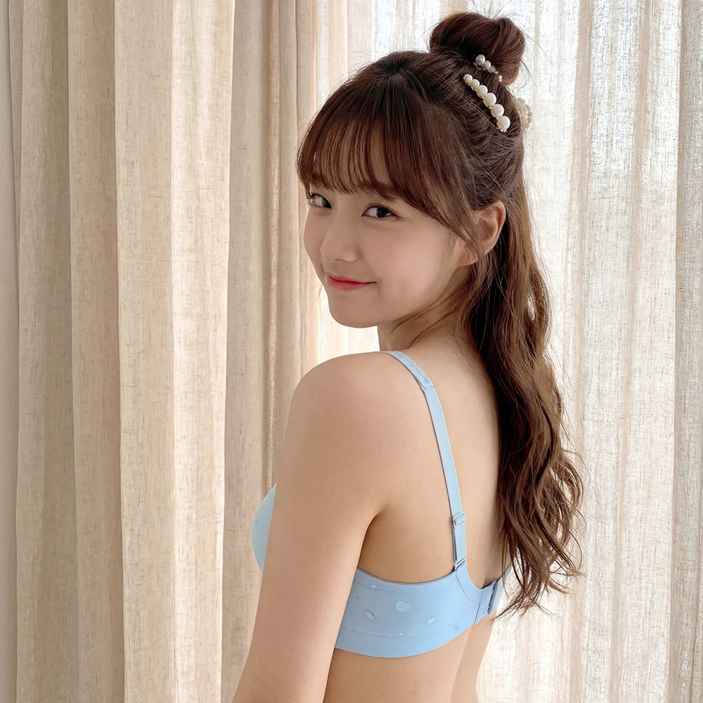 《台灣製》小企鵝。無鋼圈舒柔少女內衣(水)