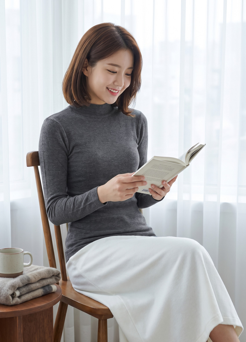 無縫一體成型 高領 輕保暖衛生衣(鐵灰)