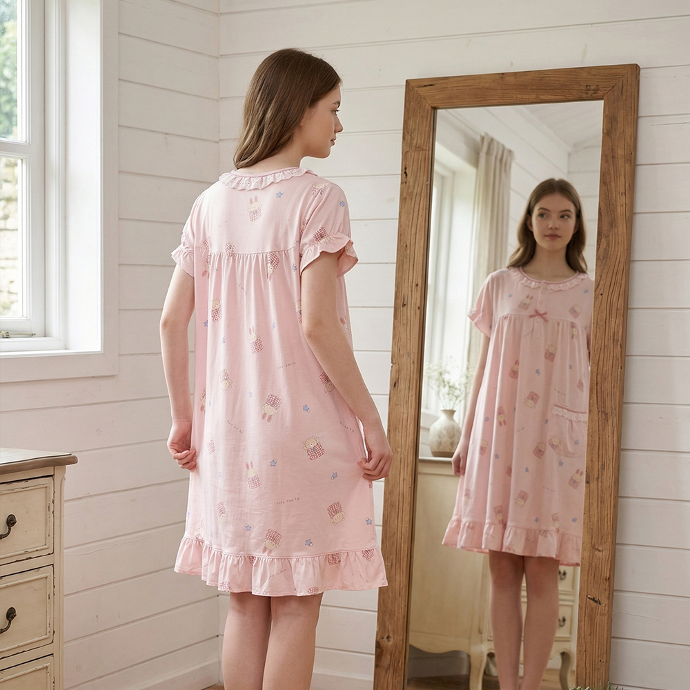 睡萌聚落 柔軟舒眠棉質 連身裙睡衣(粉)