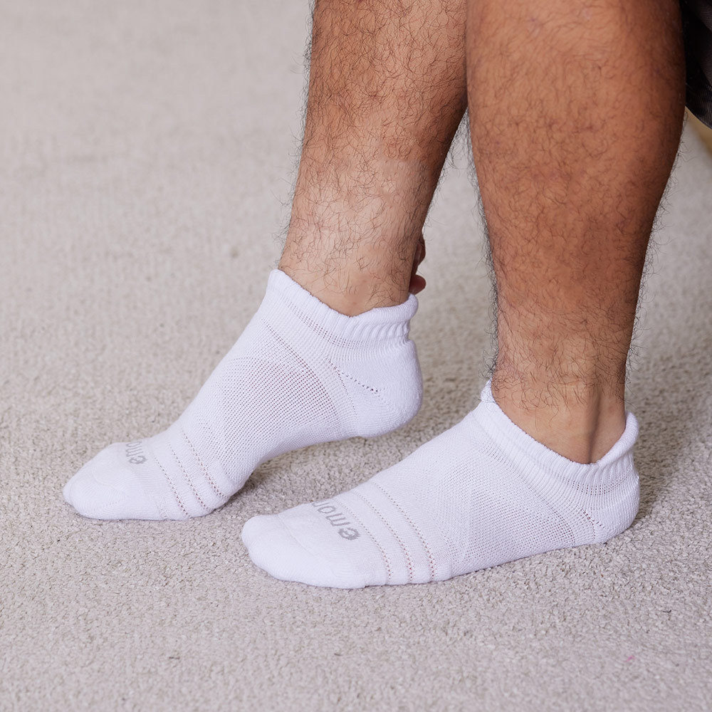 全方位護足 足弓加強 輕機能氣墊襪(白)