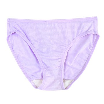 《添加涼感纖維》MIT 馬卡龍 沁涼感 無痕系列三角褲(亮光紫)