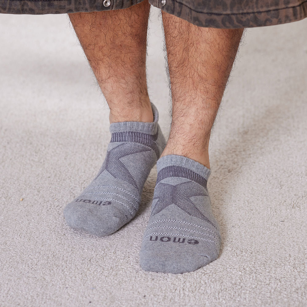 全方位護足 足弓加強 輕機能氣墊襪(灰)