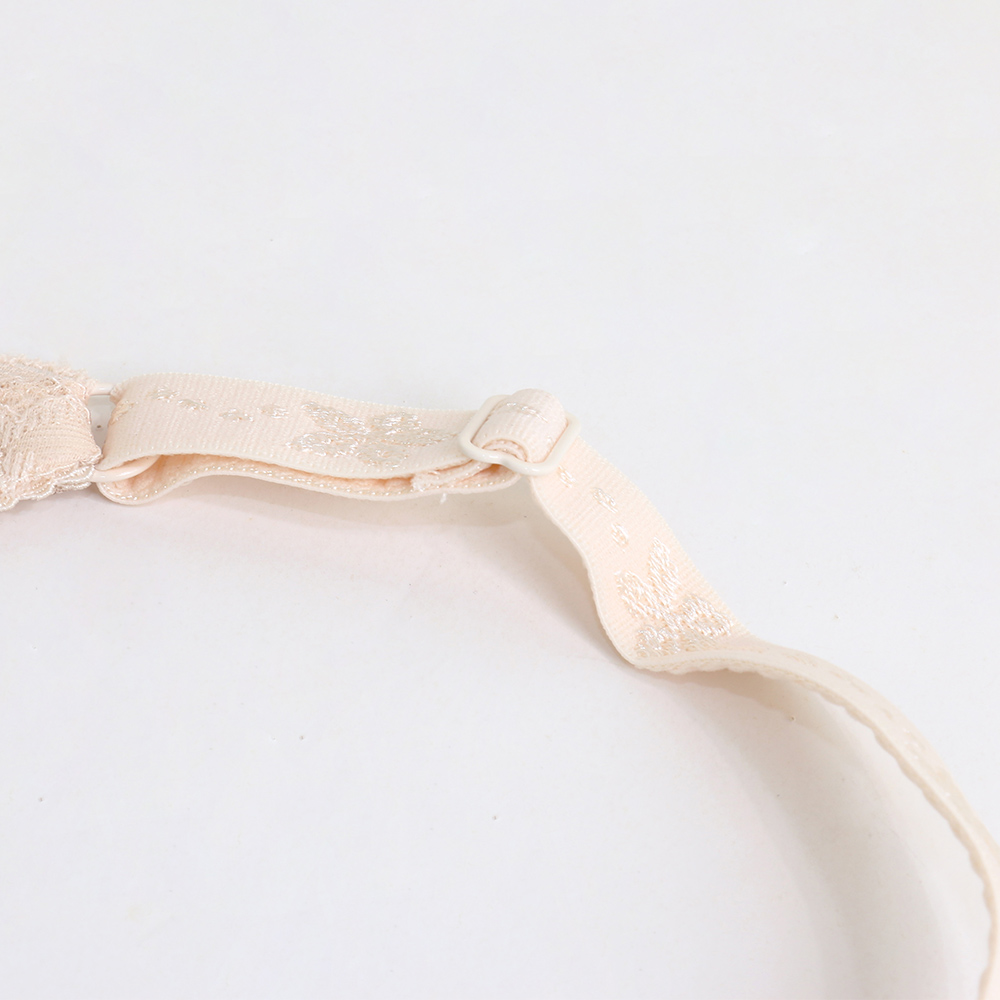 《零碼出清》經典花雕蕾絲內衣(膚)38C