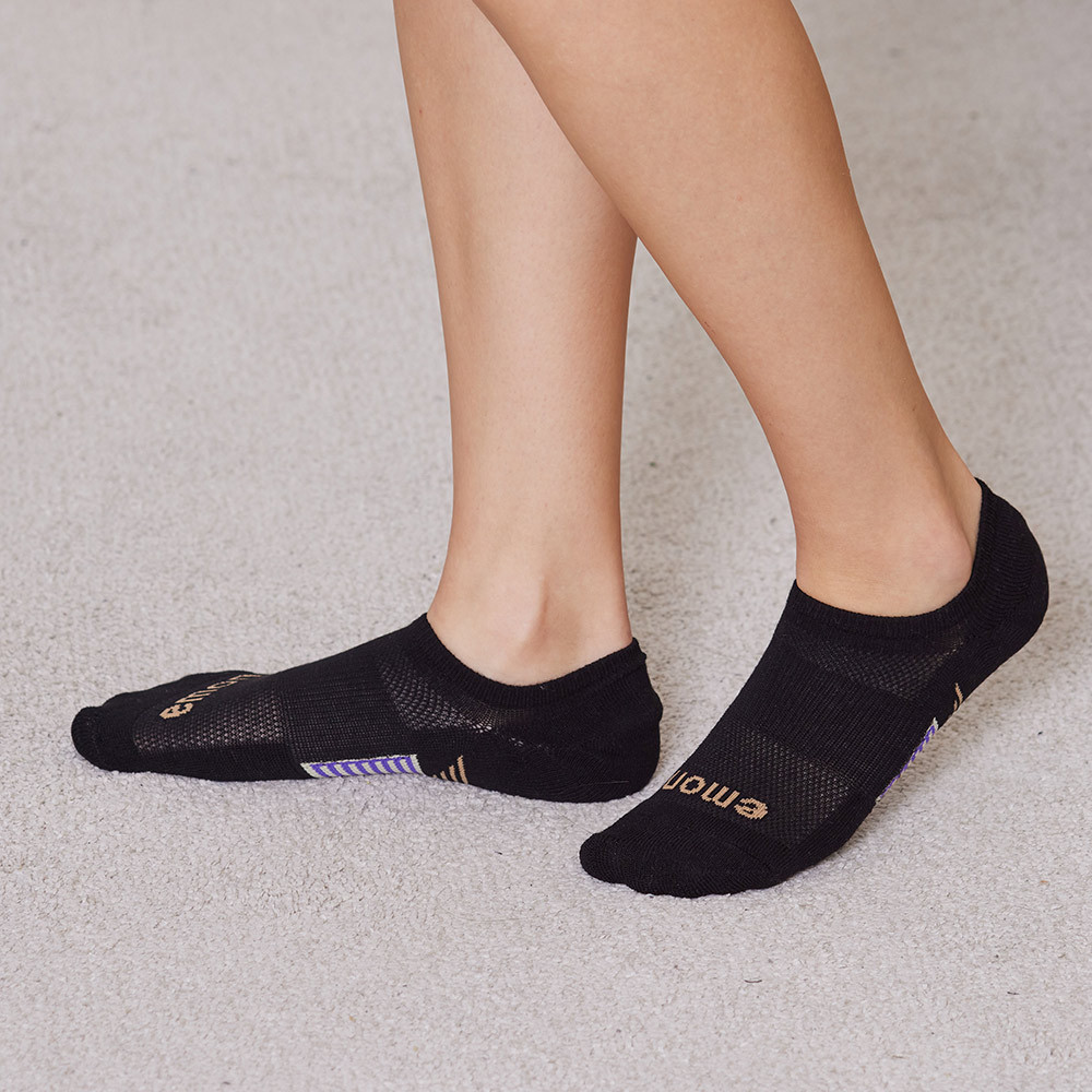 MIT台灣製 隱形 涼爽 純棉機能襪(黑)