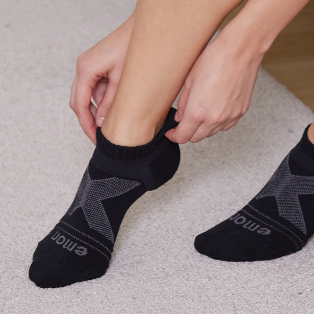 全方位護足 足弓加強 輕機能氣墊襪(黑)