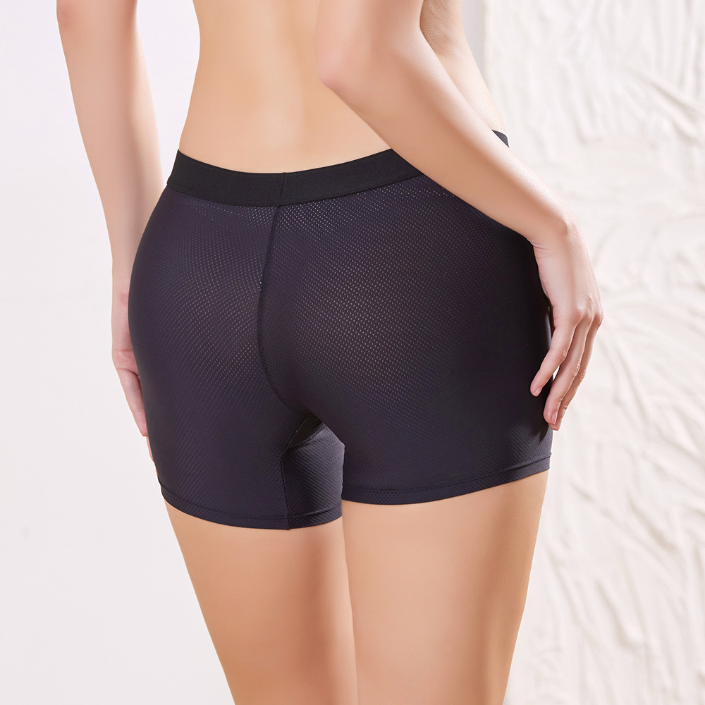 石墨烯 透氣 運動中腰平口褲(個性黑)