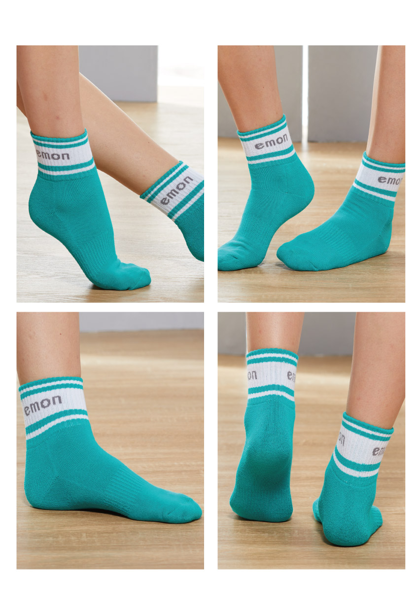 經典條紋 中長筒 機能運動襪(綠)