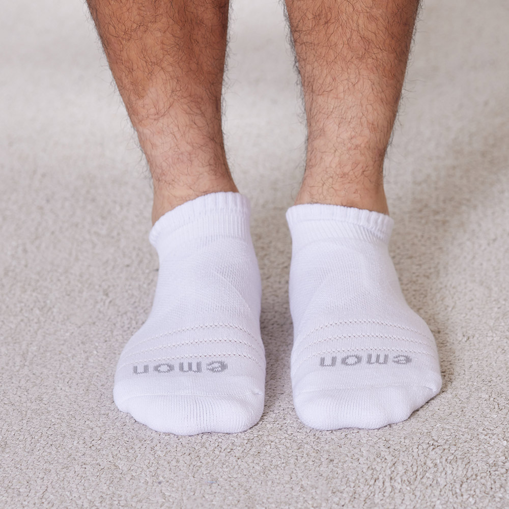 全方位護足 足弓加強 輕機能氣墊襪(白)