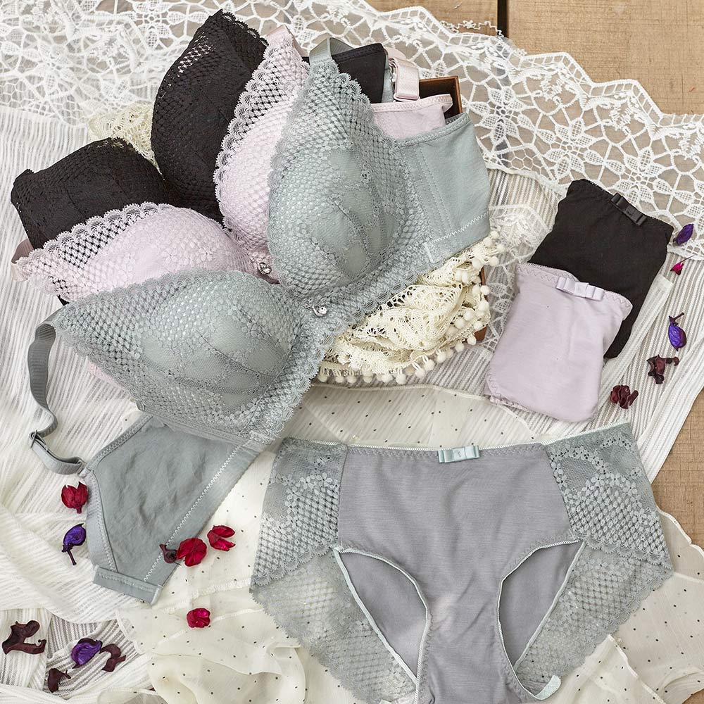 亞當之手 4公分厚杯 超爆乳無鋼圈系列內衣(黑)ABC