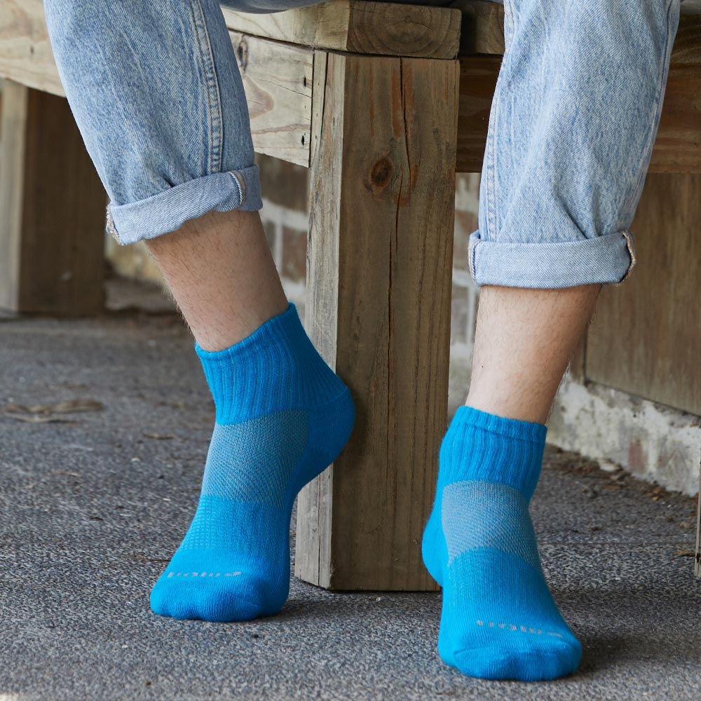 素色 中筒 機能運動襪(藍)