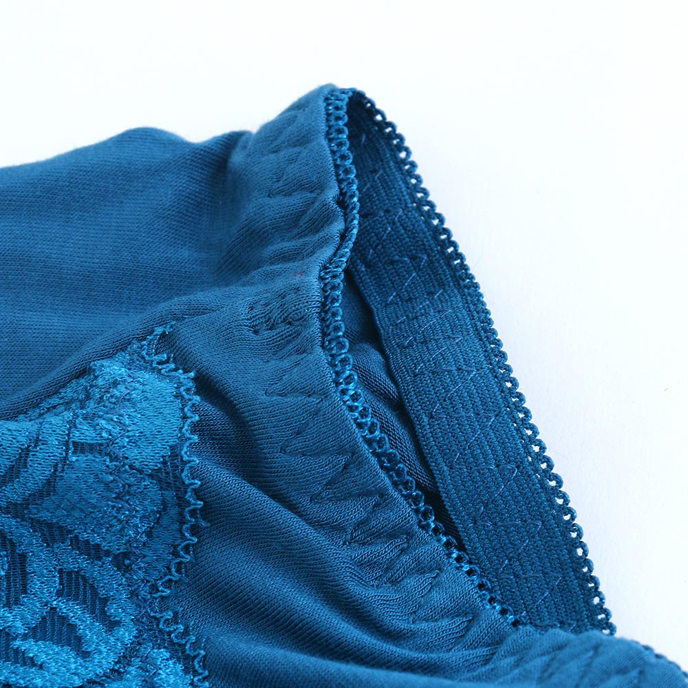 MIT台灣製 蕾絲中低腰美臀三角褲(隨機色)