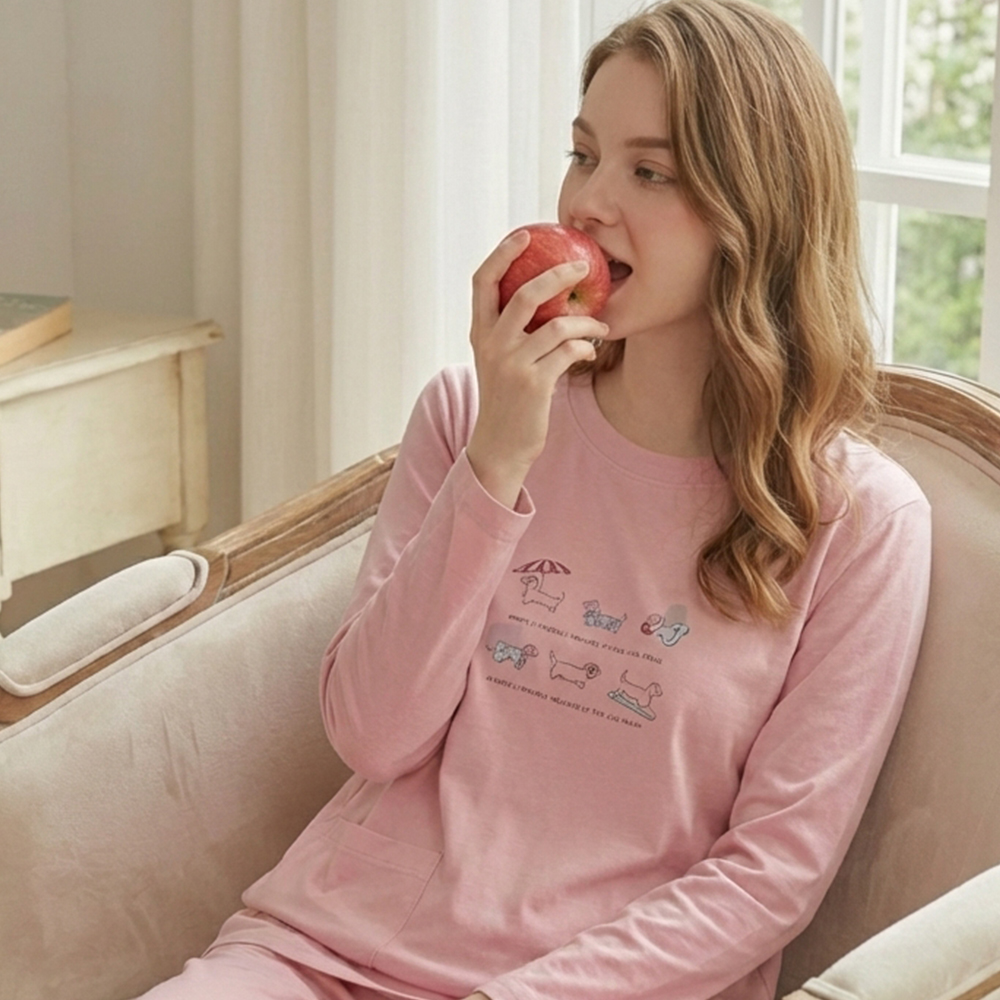 毛狗狗渡假中 柔軟舒眠棉質 睡衣睡褲成套組(粉色)