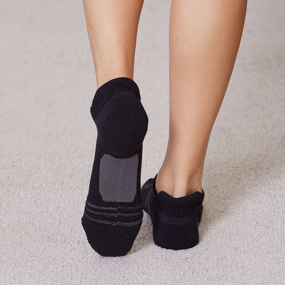 全方位護足 足弓加強 輕機能氣墊襪(黑)